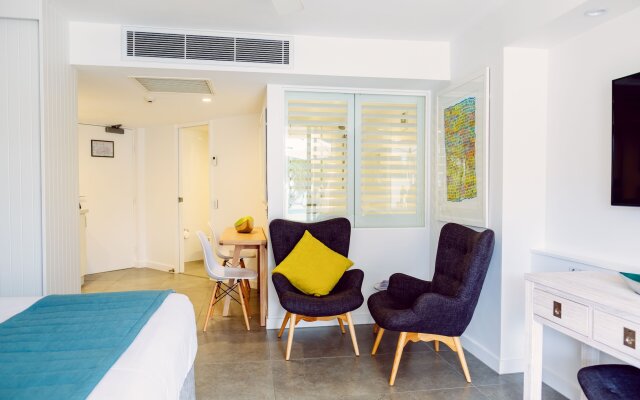 Netanya Noosa Beachfront Resort