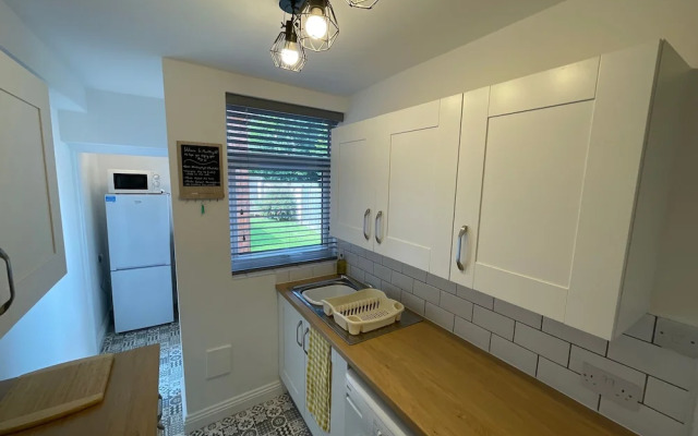 Cozy, Spacious 2Bd House In Historic Chapelfields