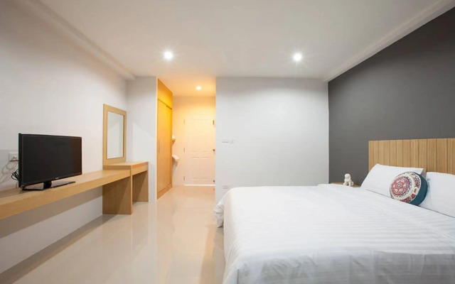 Pixel Hostel Phuket Airport