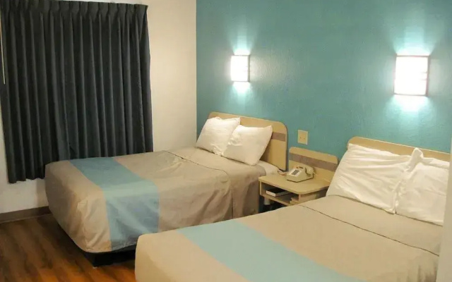 Motel 6 Avoca, IA