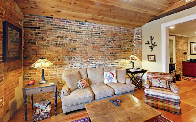 146 North Main - 2 Br Condo