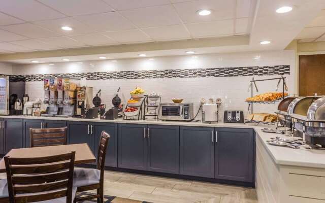 Quality Inn Mt. Pleasant - Charleston