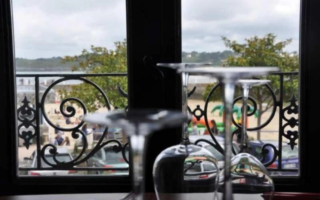 Hôtel du Port Locquirec