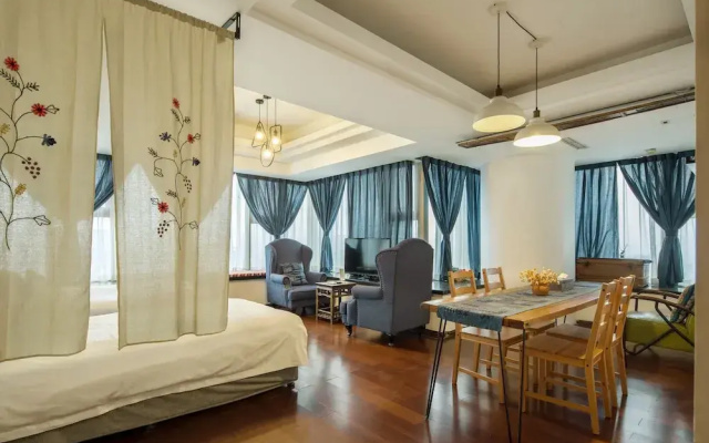 Chengdu Skyline International Apartment