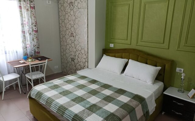 Apartment in Front of Plazh Beach