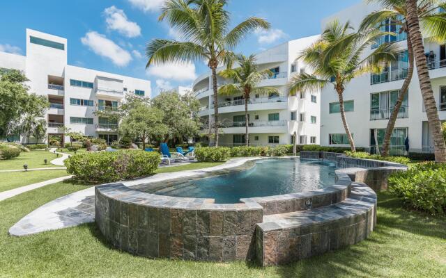 Spacious Cap Blue Apt Next to Cap Cana