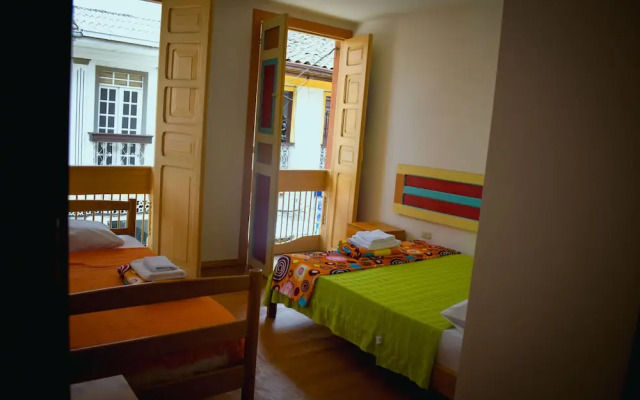 Hostal Don Jose - Hostel