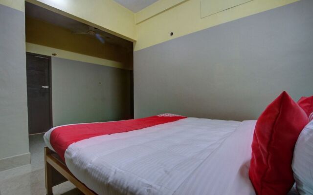 OYO 22503 Hotel Residency Gate