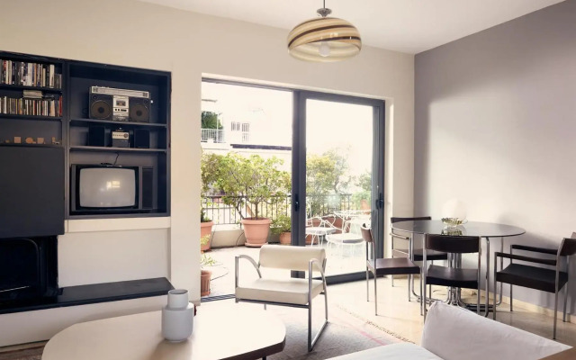 Two level apartment with panoramic view