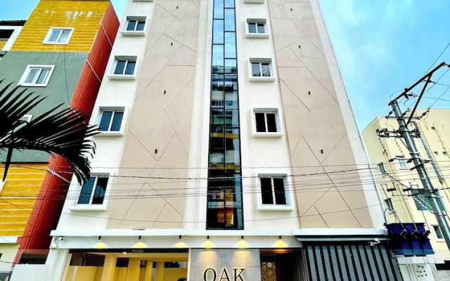 Oak Business Hotel
