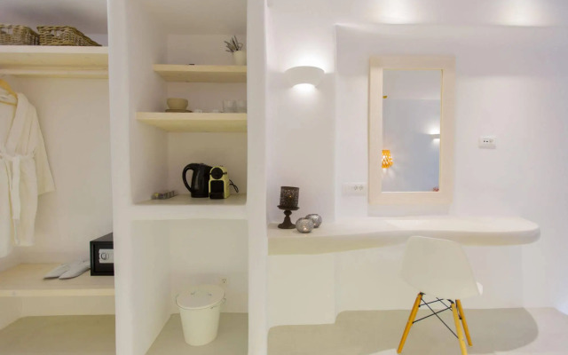 Naxian Utopia Luxury Villas & Suites