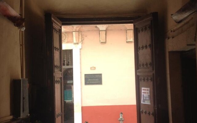 Hotel Mesón Pocitos