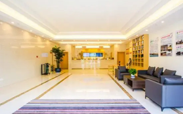 GreenTree Inn Hotel