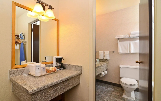 Best Western Valdez Harbor Inn