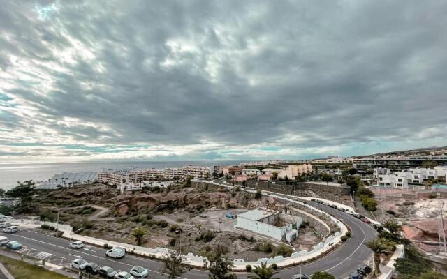 Ocean View Apartment, Heated pool, Free Parking PP207