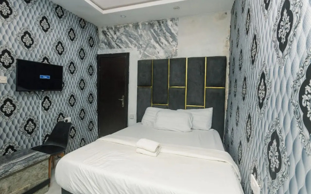 Clazz Hotel