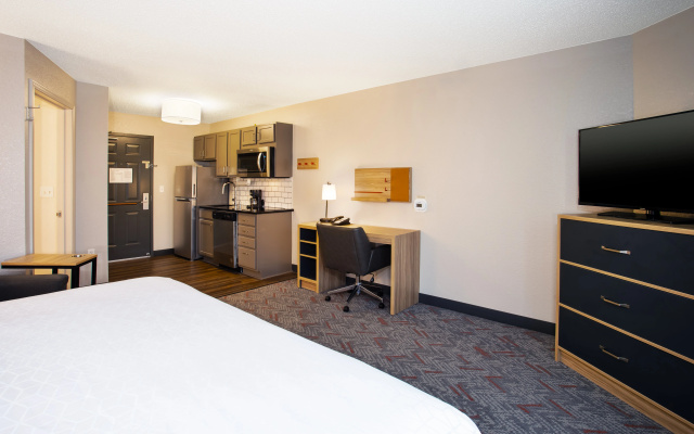 Candlewood Suites Kenosha – Pleasant Prairie by IHG