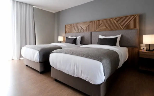 Canalis Suvarnabhumi Airport Hotel