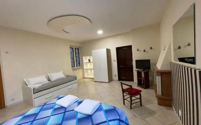 Mezzaluna Guest House