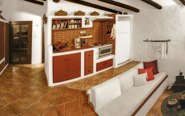 Ampelos Estate - The Studio