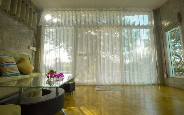 Nan De Panna Riverside Homestay