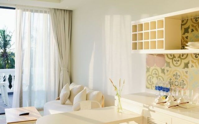 Moodhoian Riverside Resort & Spa