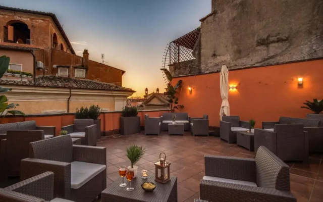 Tritone Top House