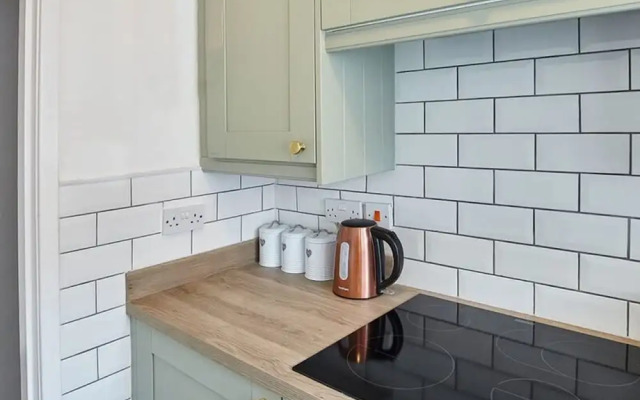 Host Stay Cobblestones