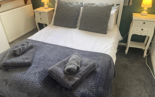 Apartment 1 Marina Holiday Apartments