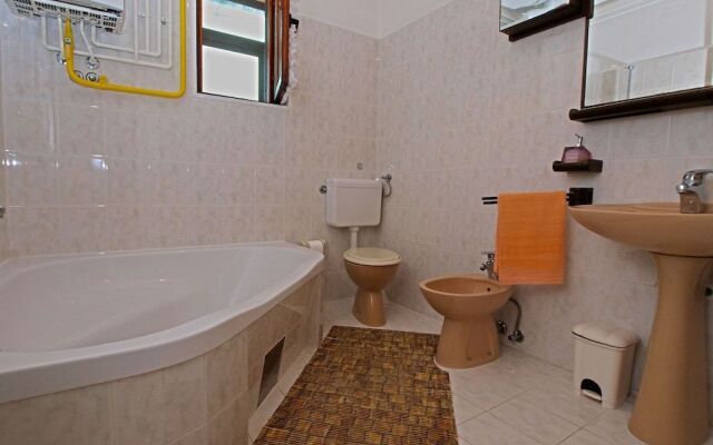Apartment 531