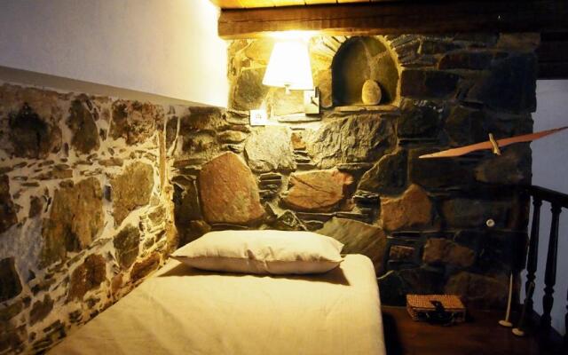 "PefkoPetro" Traditional House