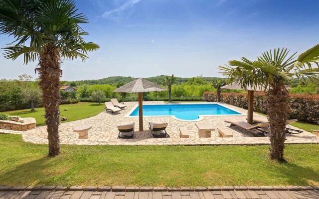 Villa Vally