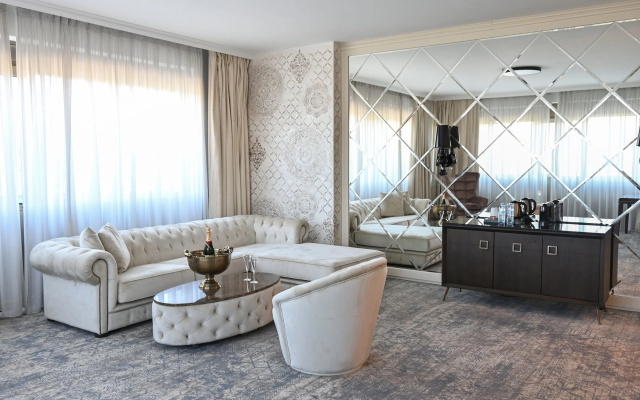 Aleksandar Palace Hotel & Spa