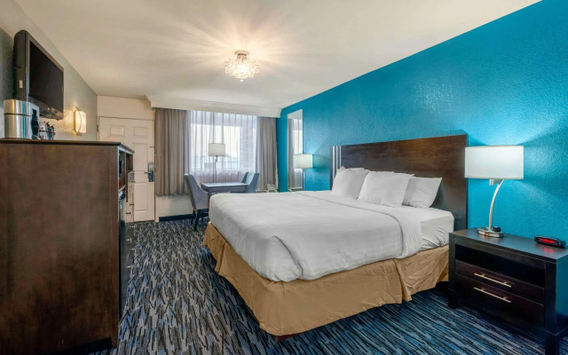 Quality Inn and Conference Center Tampa-Brandon