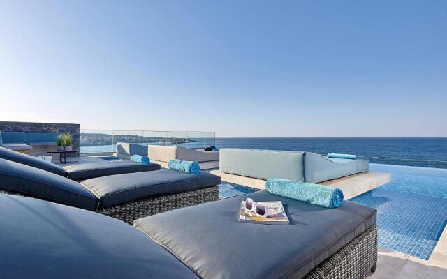 Seafront Apartments by Myseasight