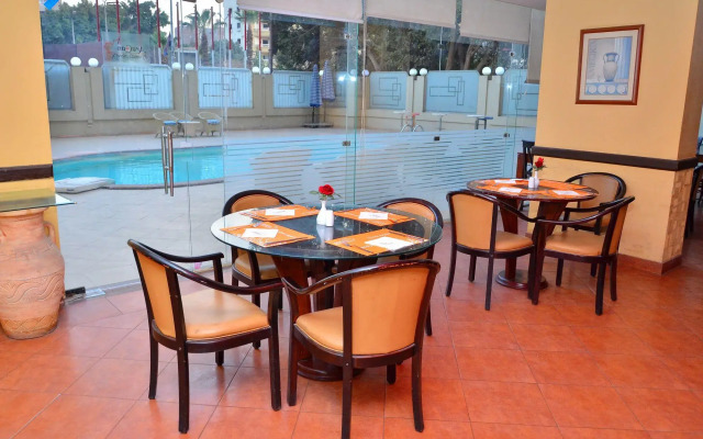 Aracan Pyramids Hotel