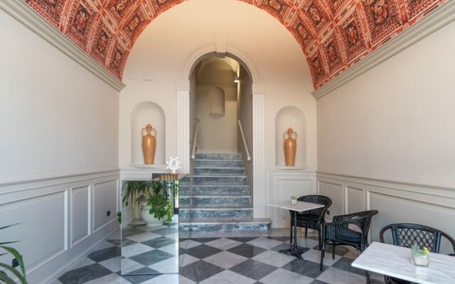 Palazzo Vergine I Due Mari