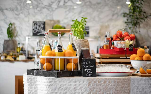 Radisson Blu Hotel & Residence, Riyadh Diplomatic Quarter