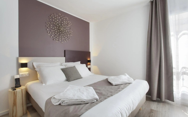 The Alcove Hotel