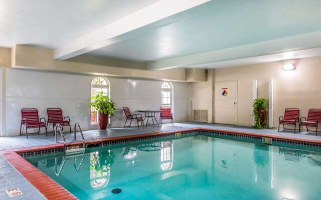 Quality Inn & Suites