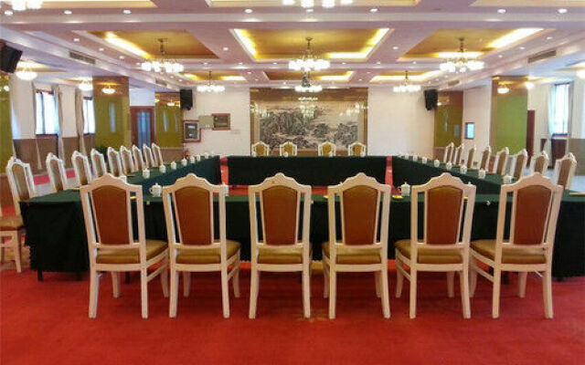 Xinyang Sunny Hotel
