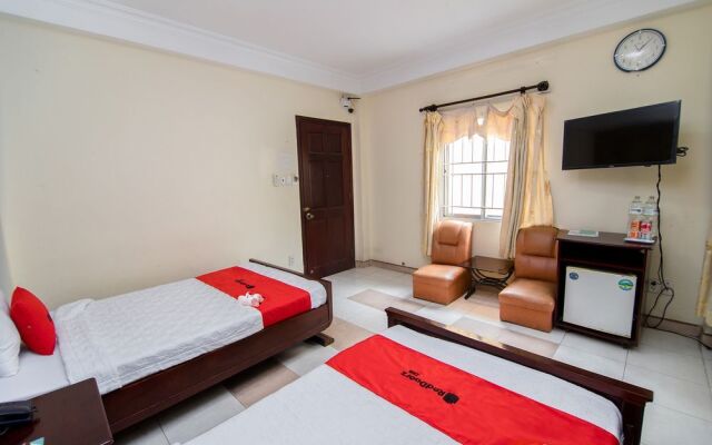 RedDoorz near 23rd September Park