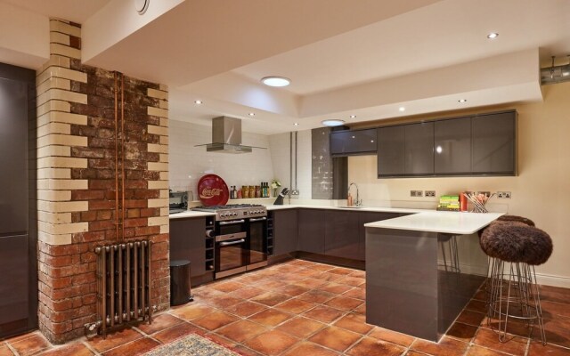 Dakota by LCM Apartments