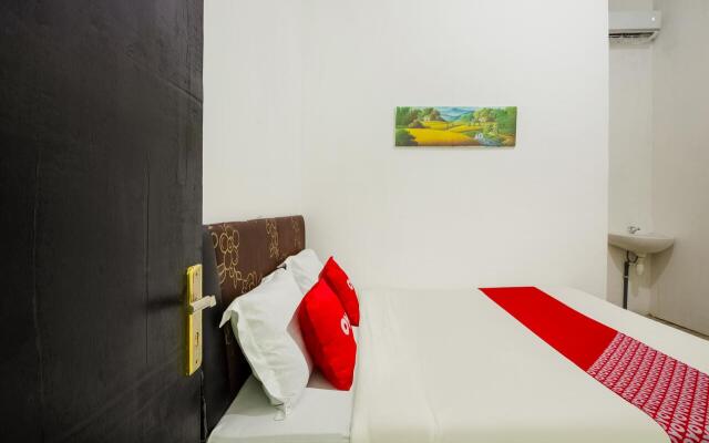 OYO 3508 Griya Aisyah Karah Syariah