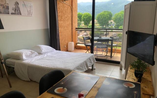 Studio bord de mer - Plage - Piscine - Wifi