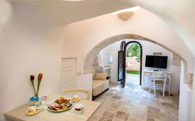 Trullo Giardino Fiorito