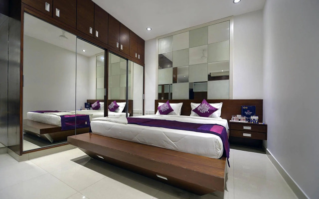 OYO Premium Raheja Mindspace