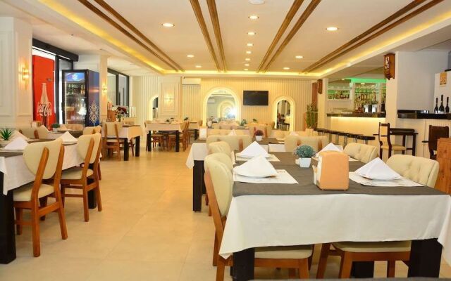 Hotel Rafael Restaurant