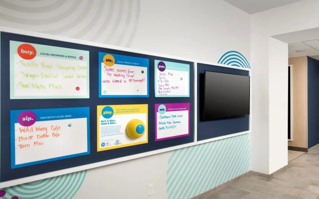 Tru by Hilton McDonough