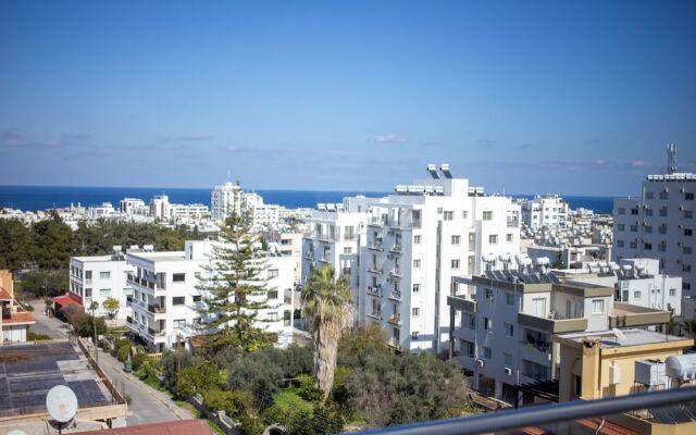 Immaculate 2-bed Penthouse in Kyrenia